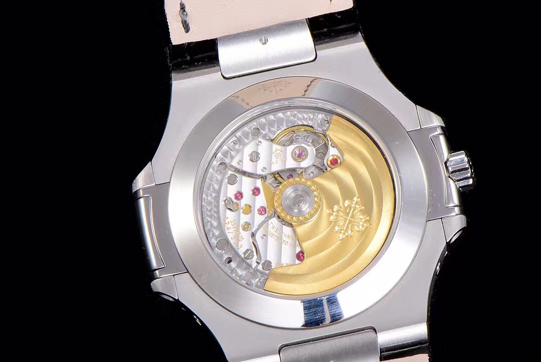 파텍필립 2022 5726 화이트 다이얼 워치